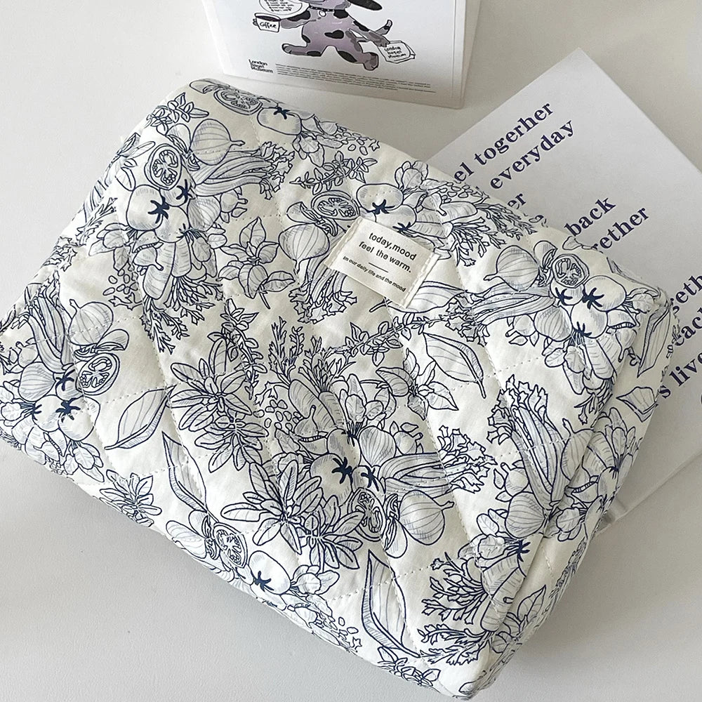 Mom’s Floral Carry-All - Stylish Diaper & Essentials Organizer